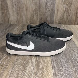 Nike SB Rabona Low Charcoal Gray White 553694-010 Mens US Size 10 Sneaker Shoes